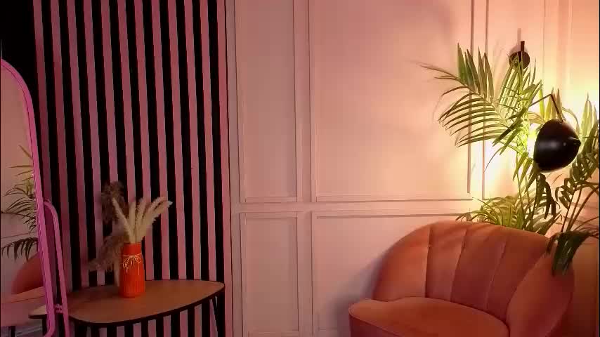 mikka_blush Adult Chat November 22, 2025