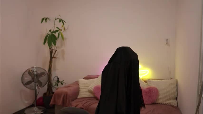 littlestellaspark Adult Chat November 22, 2025