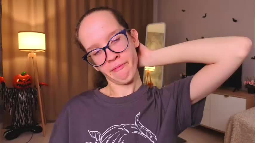 lynettebails Adult Chat November 22, 2025