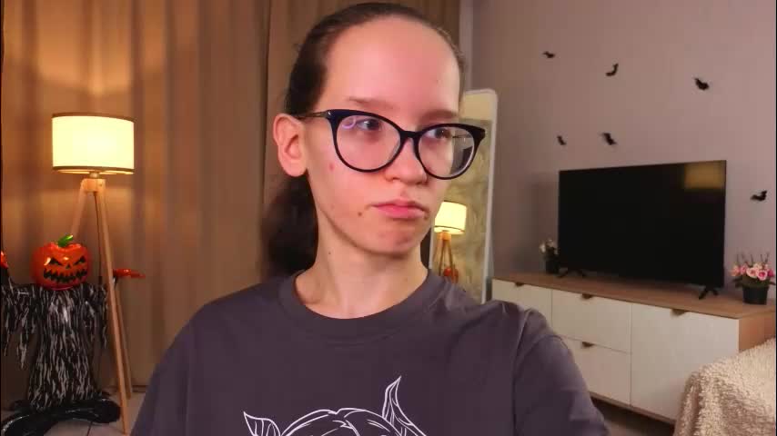 lynettebails Adult Chat November 22, 2025