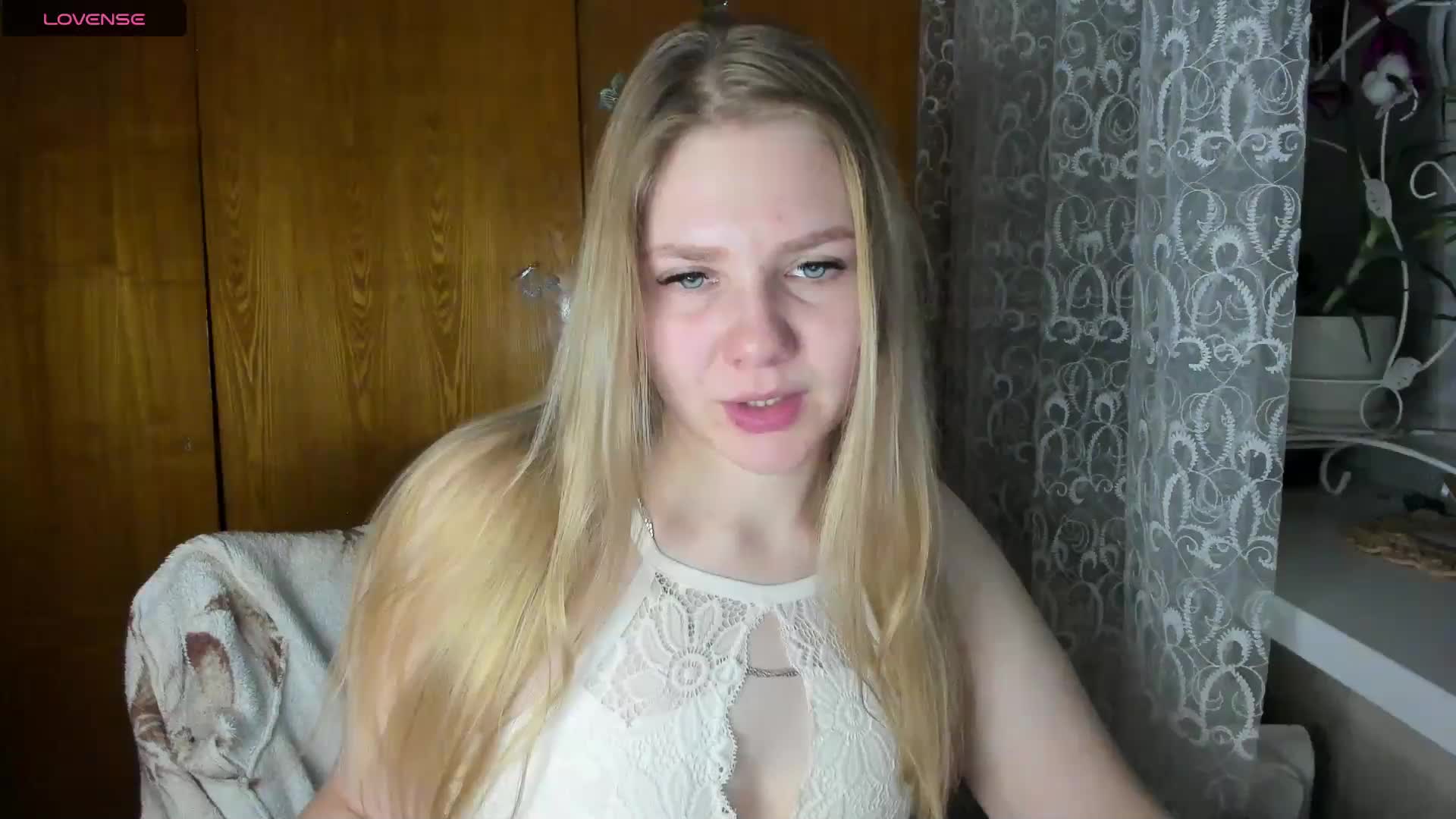 Emma-Frizea Adult Chat November 22, 2025