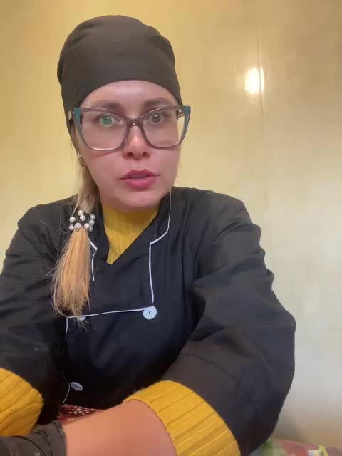 Elegant00Girl Adult Chat November 22, 2025