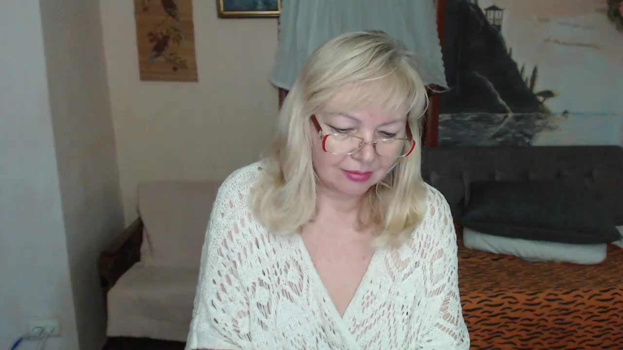 EvelynLoveShy Adult Chat November 22, 2025