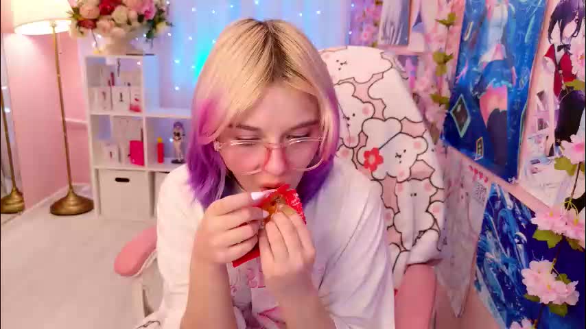 coconut_mia Adult Chat November 22, 2025