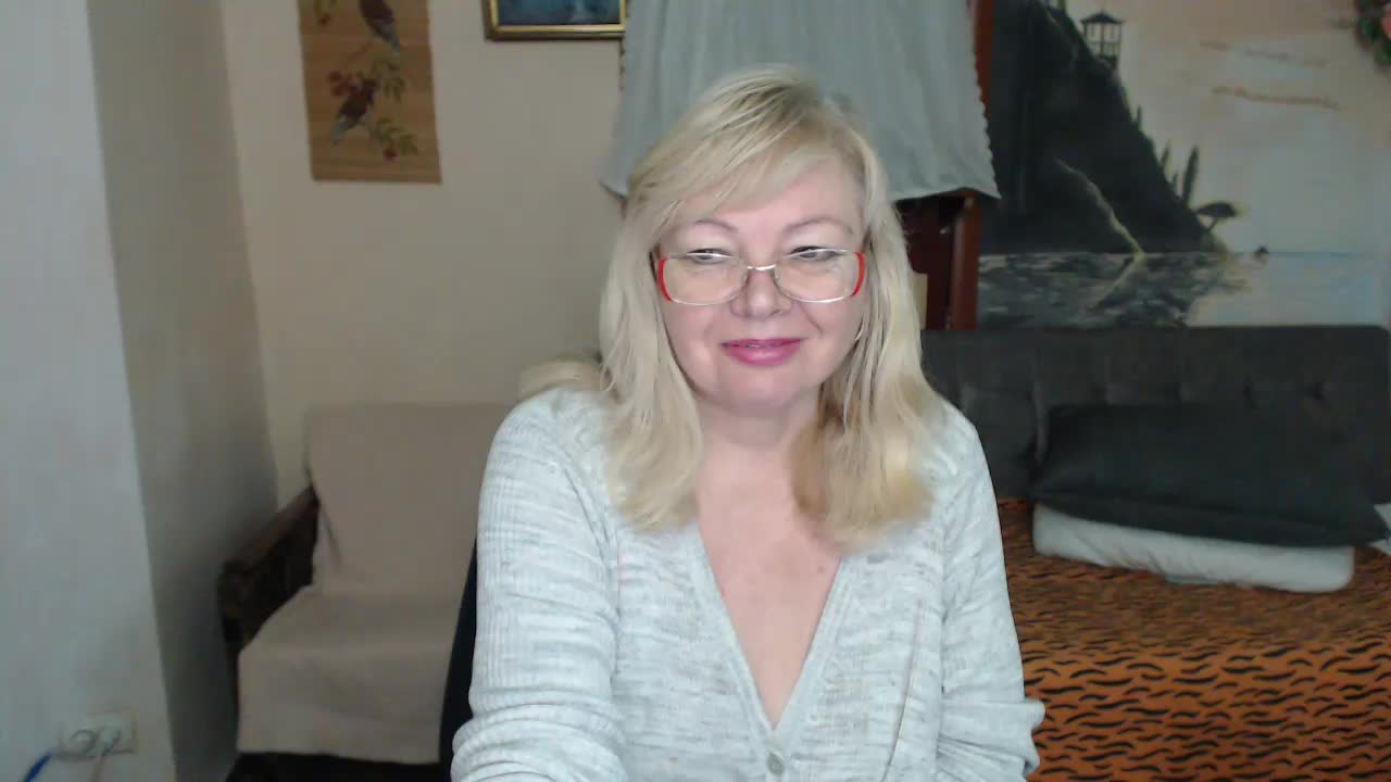EvelynLoveShy Adult Chat November 22, 2025