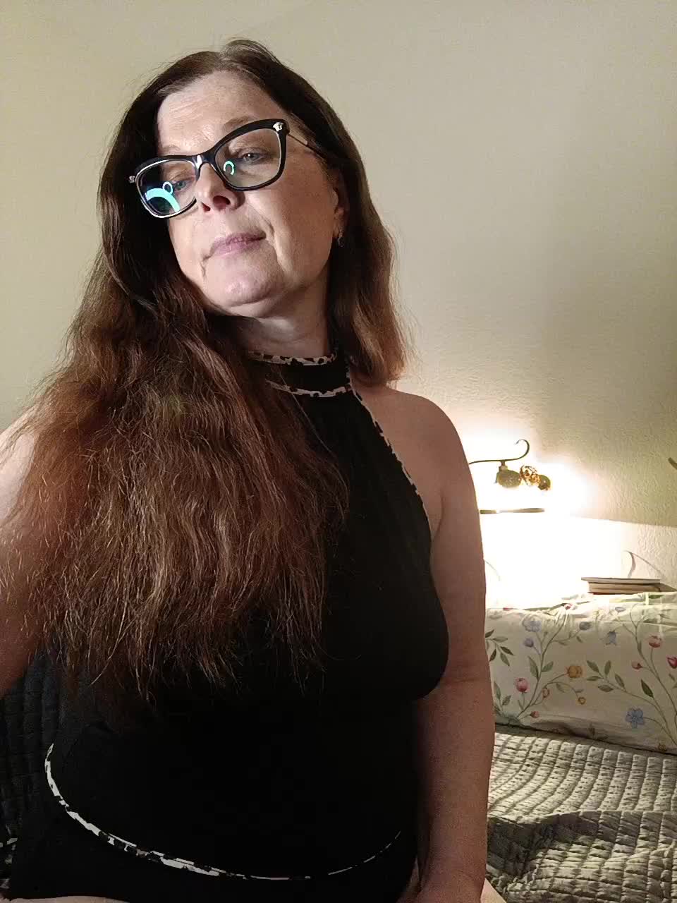 HelenBerg Adult Chat November 22, 2025