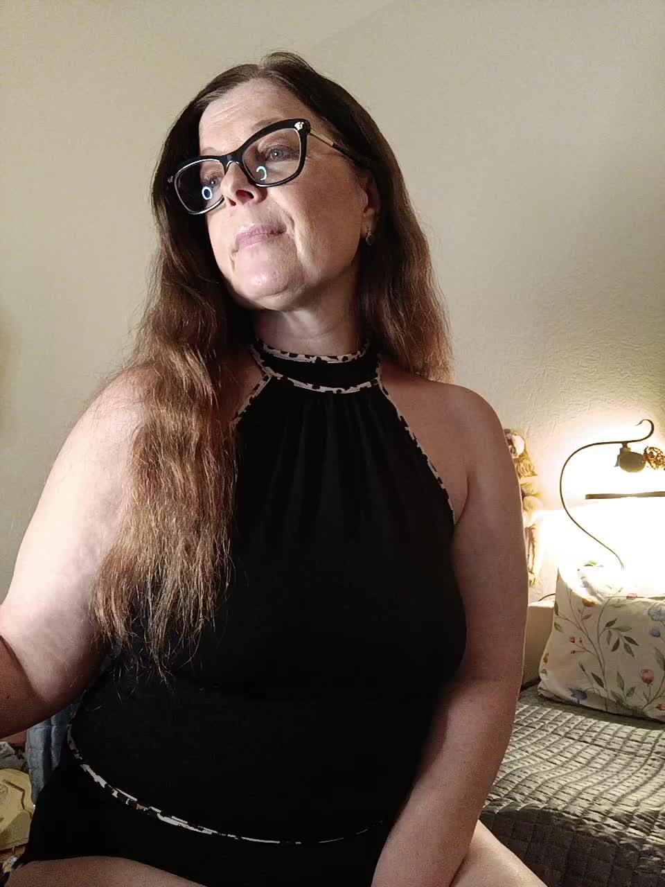 HelenBerg Adult Chat November 22, 2025