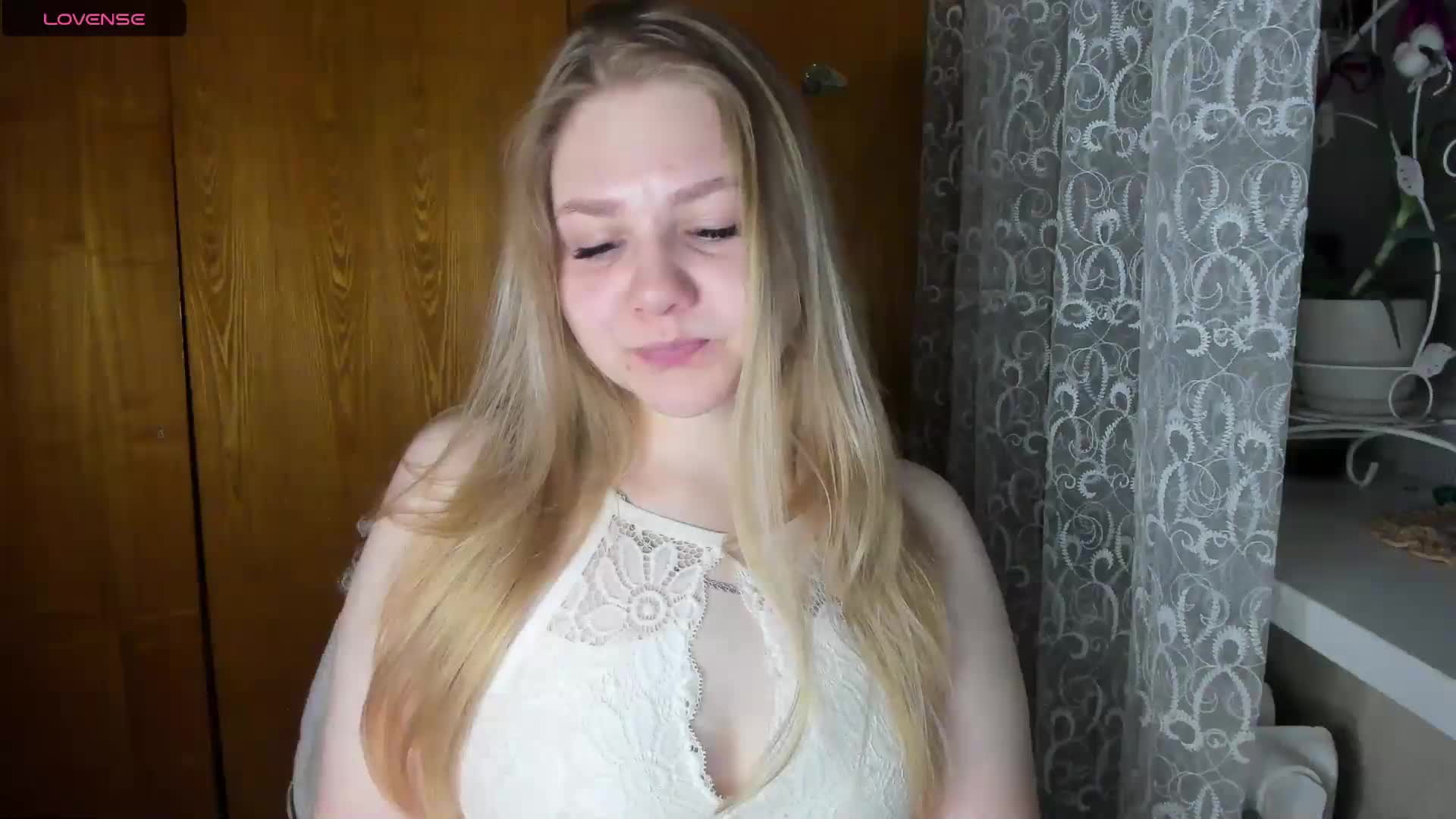 Emma-Frizea Adult Chat November 22, 2025