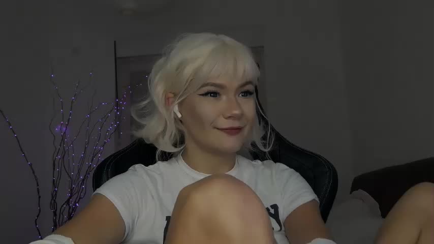 AnnyMe Adult Chat November 22, 2025