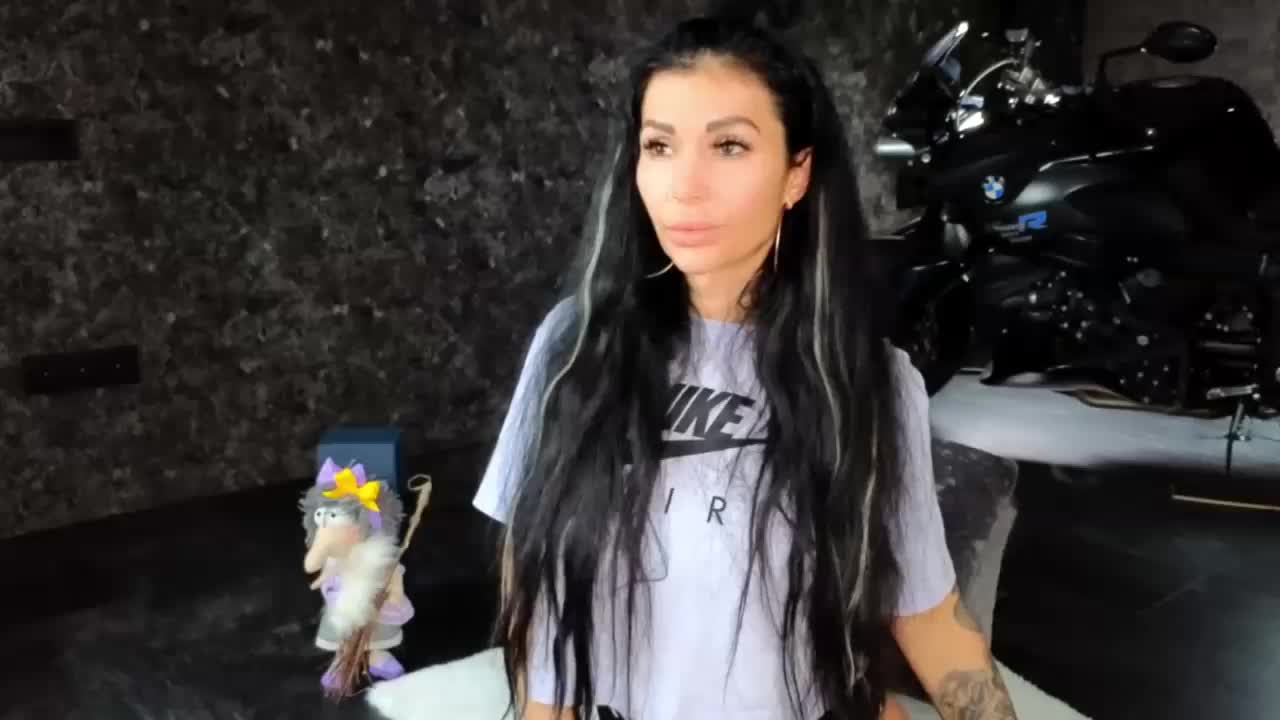 -BABAYAGA- Adult Chat November 22, 2025