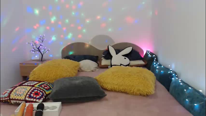 hotgirlkarina Adult Chat November 22, 2025