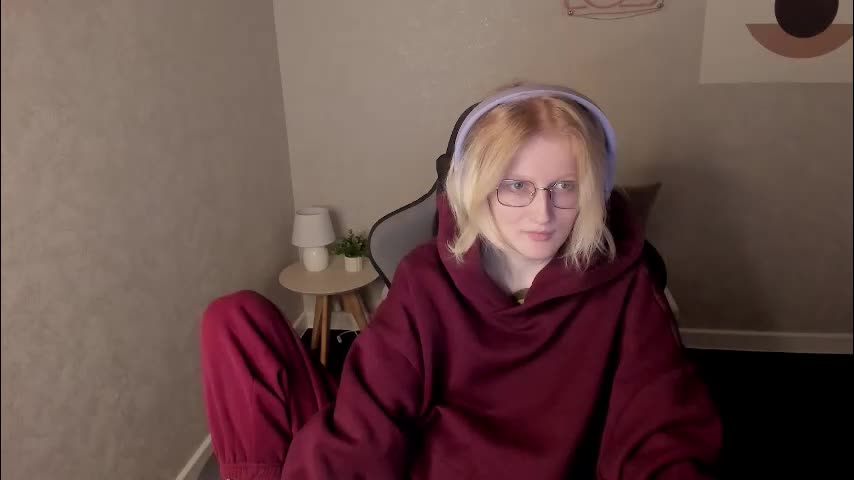 elizabeth_harpper Adult Chat November 22, 2025