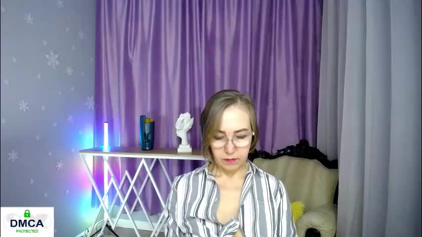 queen_a_n_i Adult Chat November 22, 2025