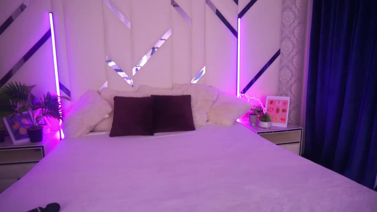 FloraGreys Adult Chat November 22, 2025