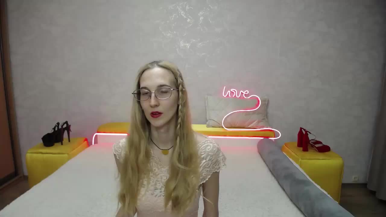 LizzieBrait Adult Chat November 22, 2025