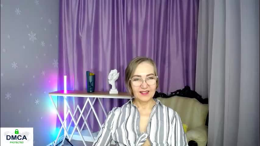 queen_a_n_i Adult Chat November 22, 2025