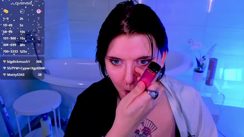 bluelunaray Adult Chat November 22, 2025