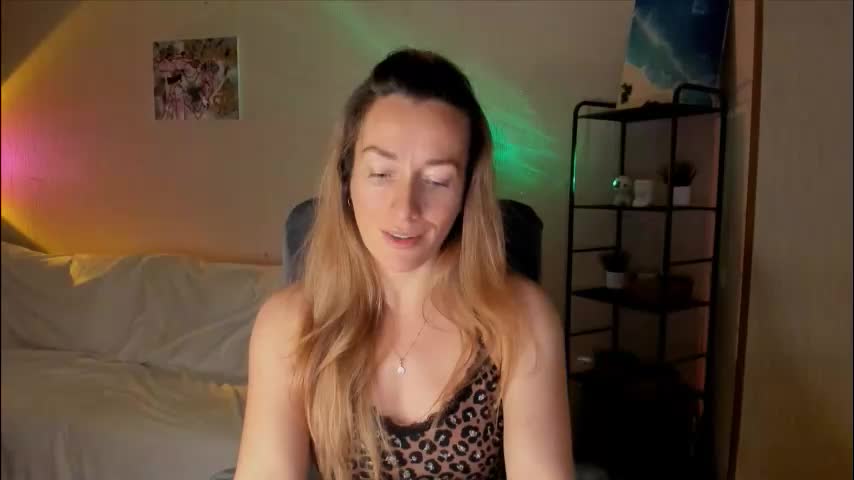 save_the_qween Adult Chat November 22, 2025