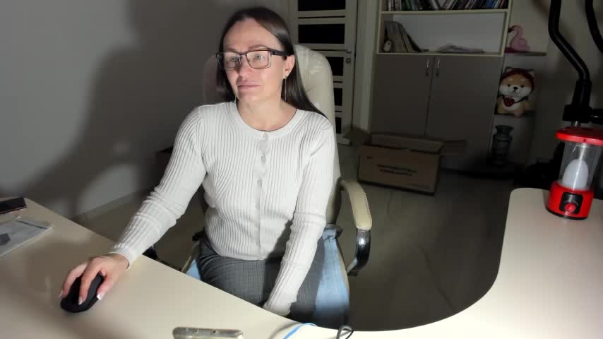 Vika73 Adult Chat November 22, 2025