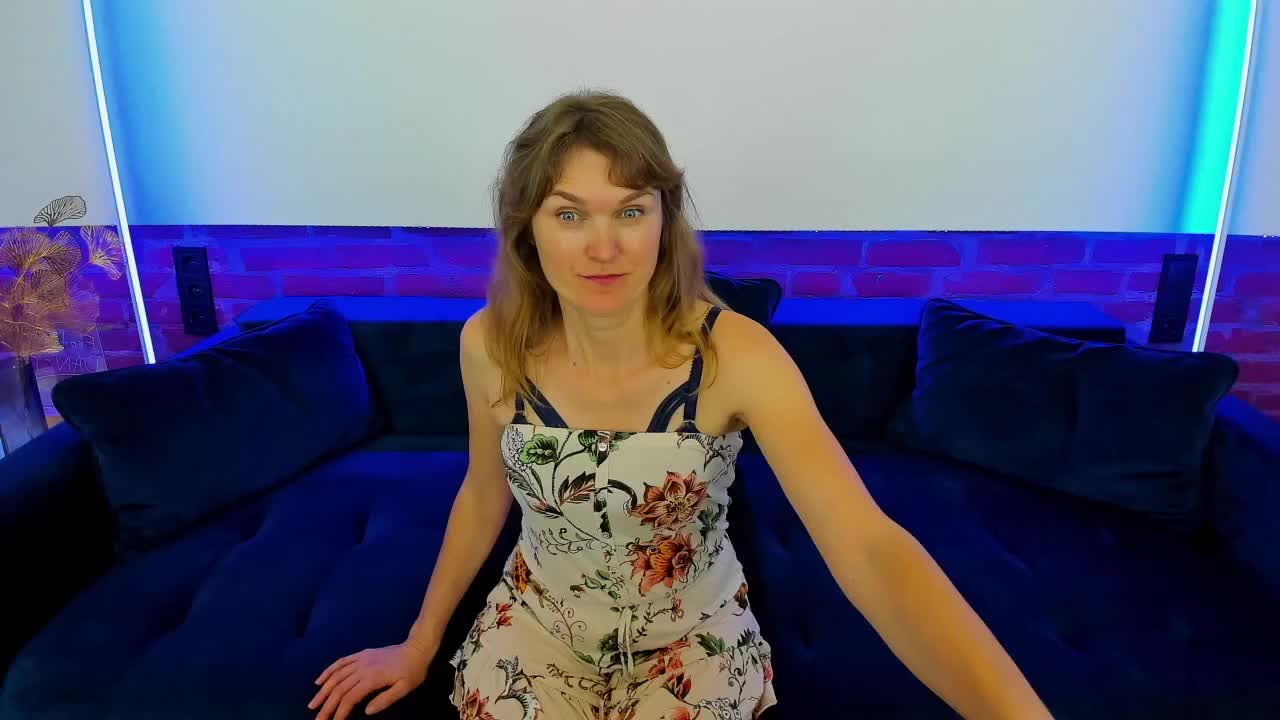 Annabel-xxx Adult Chat November 22, 2025