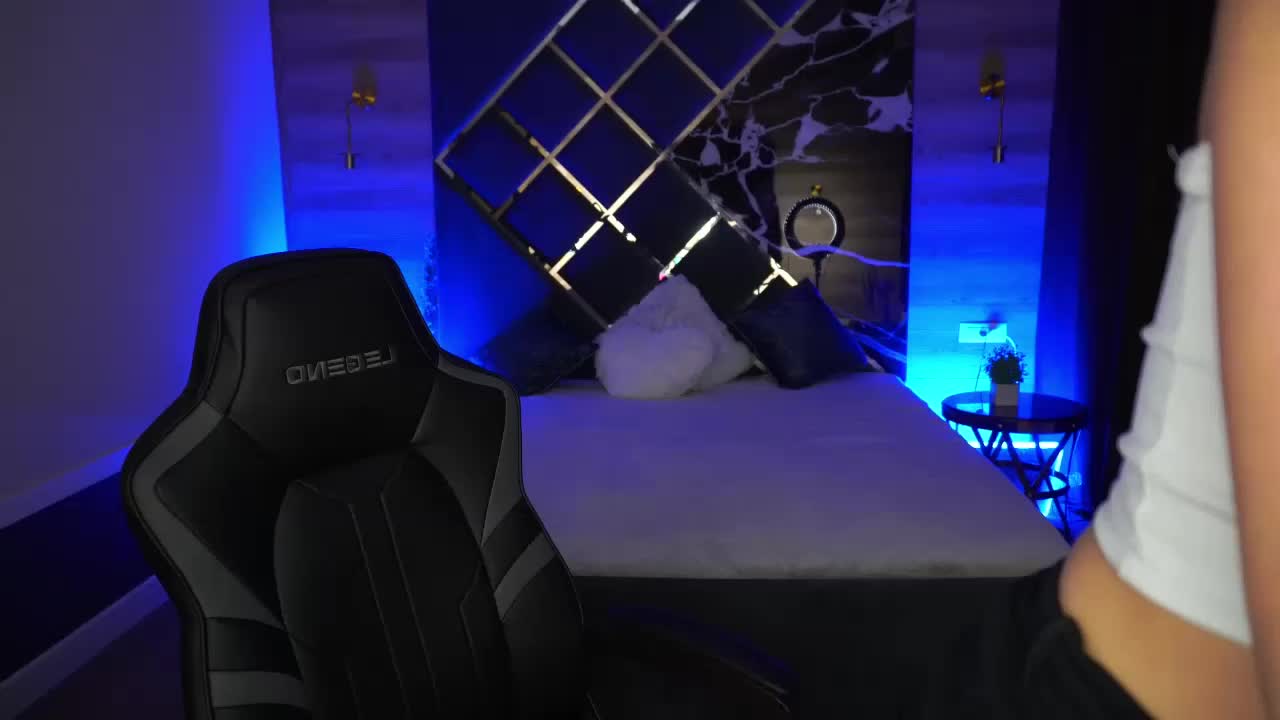 EliseVelour Adult Chat November 22, 2025