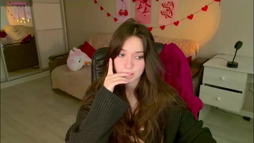 purple_averge Adult Chat November 22, 2025