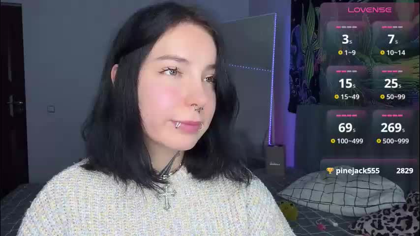 vivi__squirrel Adult Chat November 23, 2025