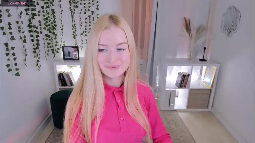 laly_peach Adult Chat November 23, 2025