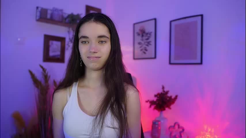 gia_paige18 Adult Chat November 23, 2025