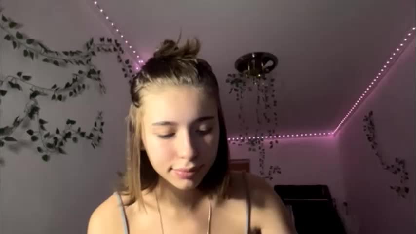 viviennebreihan Adult Chat November 23, 2025