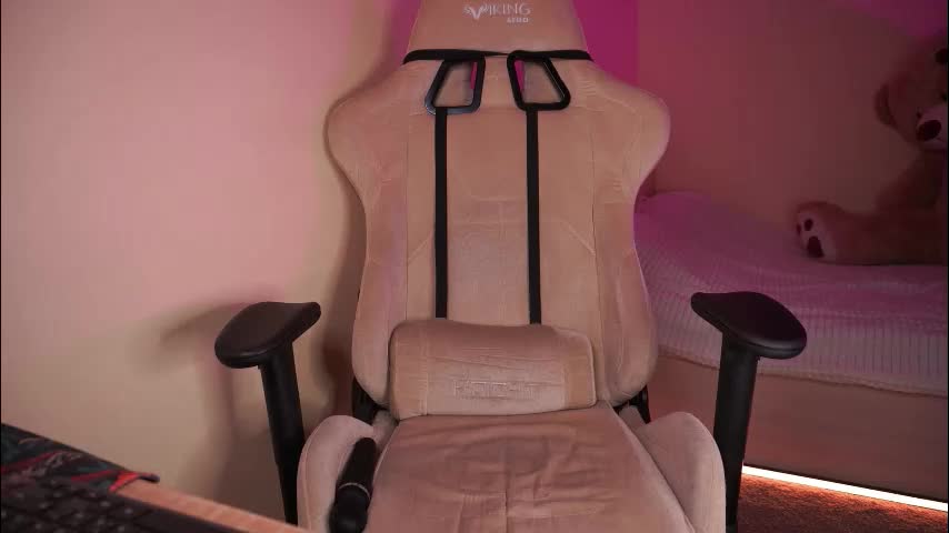 lubafox Adult Chat November 23, 2025