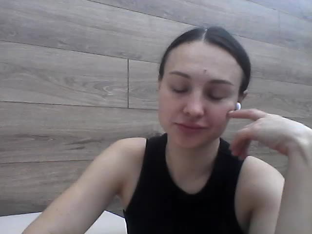 Marichka-seksigirl Adult Chat November 23, 2025