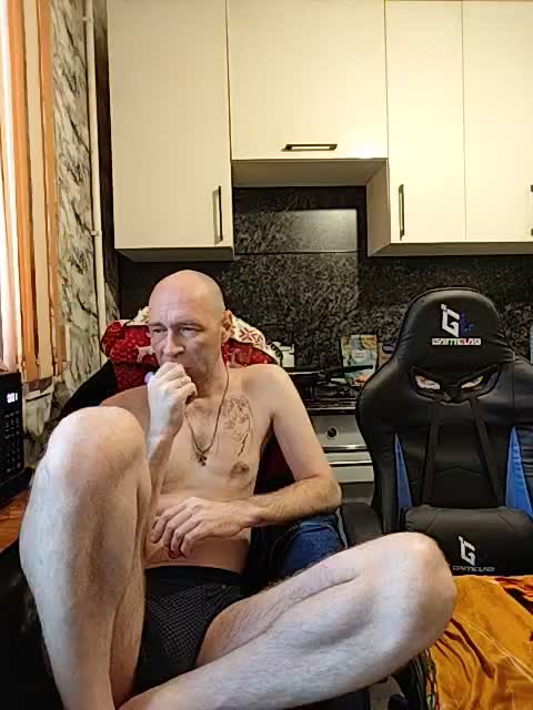 Innokentiy449 Adult Chat November 23, 2025