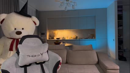 Sofi-Mi Adult Chat November 23, 2025