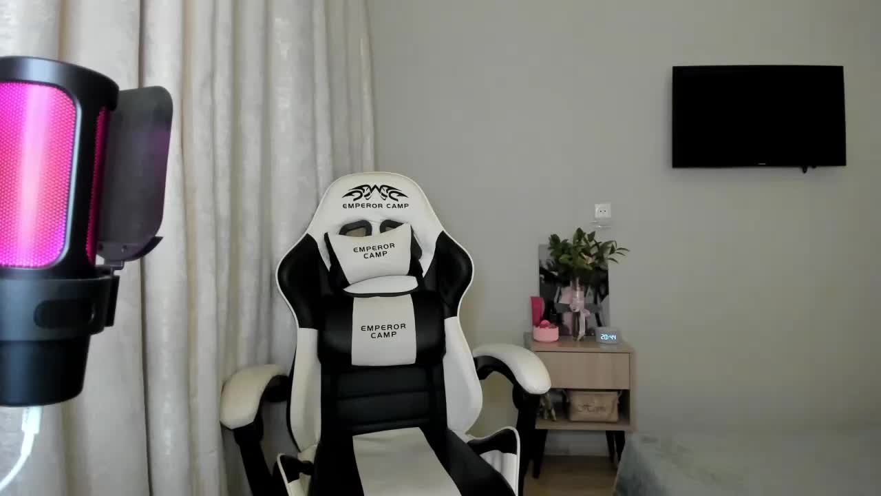 Kiza9 Adult Chat November 23, 2025