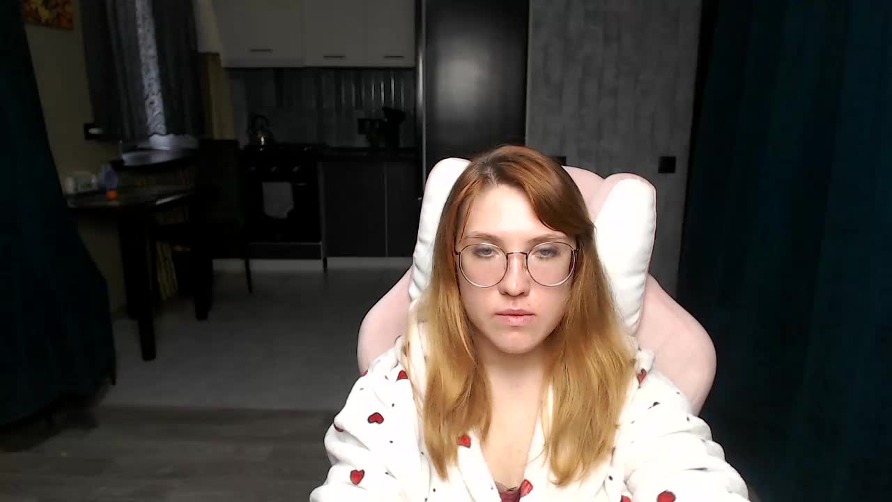 Regimasmile Adult Chat November 23, 2025