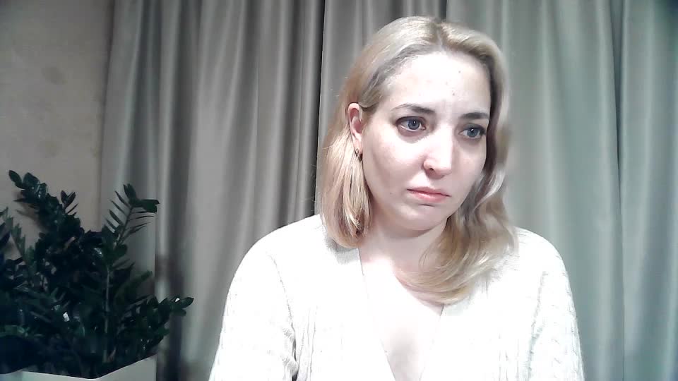 mariska-kiska Adult Chat November 23, 2025