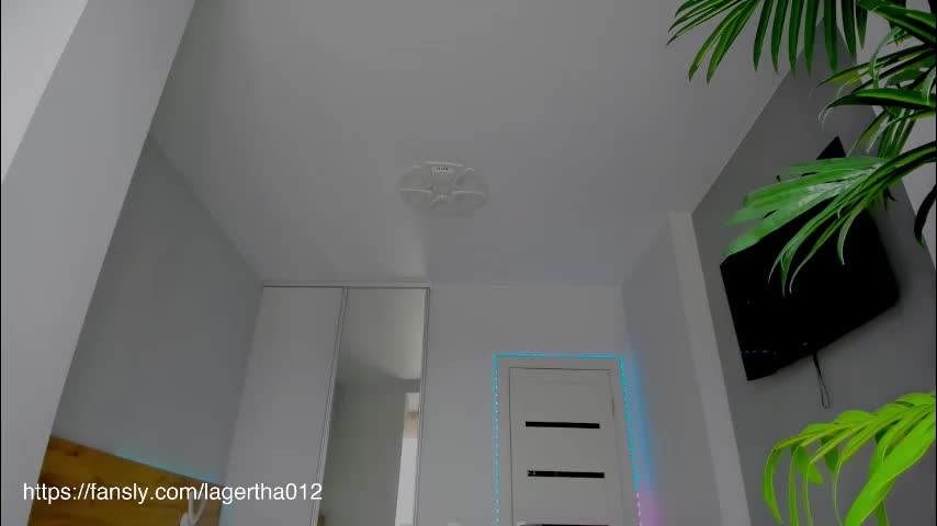 xvsesss Adult Chat November 23, 2025