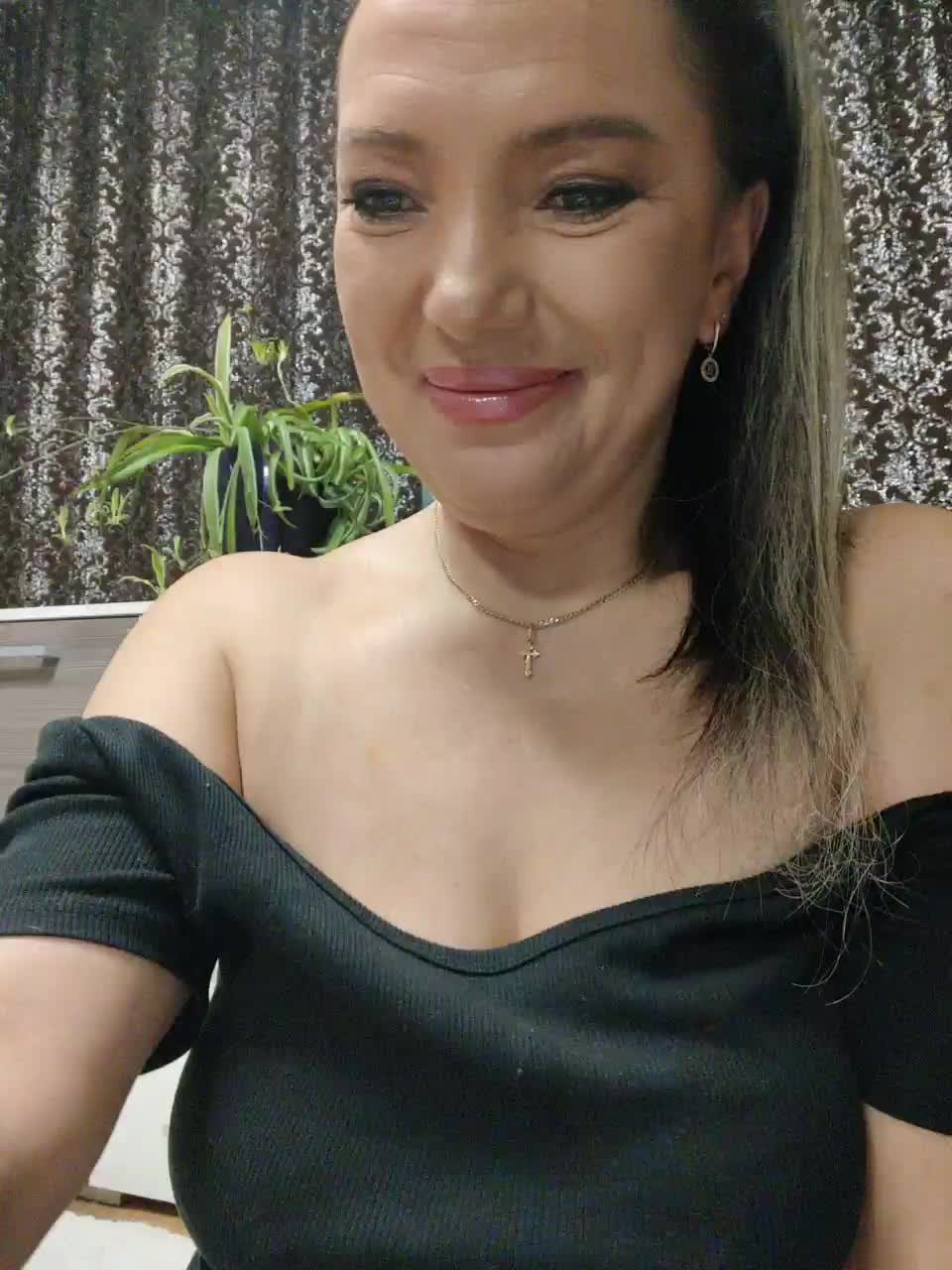 ProstoLolkaXXX Adult Chat November 23, 2025