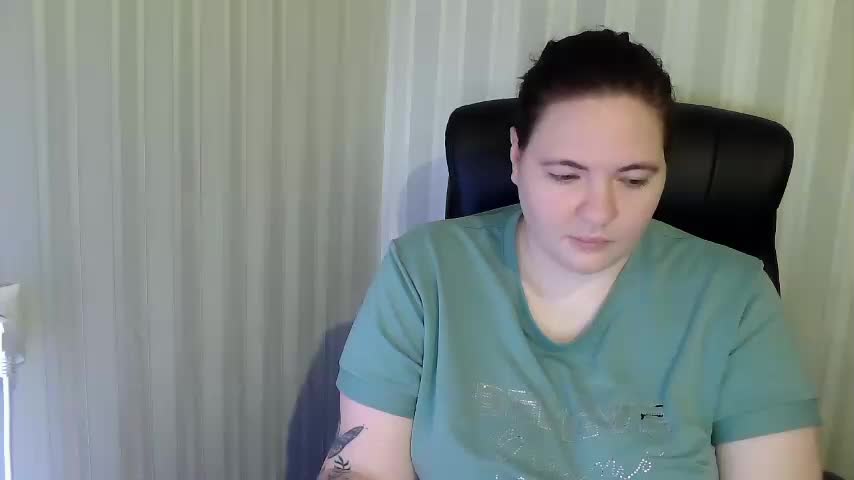 XLisaBlueX Adult Chat November 24, 2025