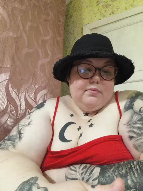 Svetlanka86 Adult Chat November 24, 2025