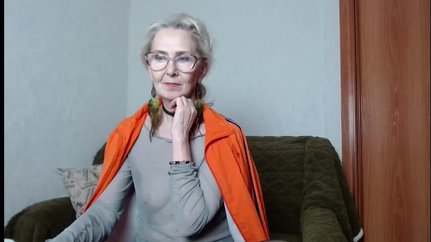 agatha_moore_ Adult Chat November 24, 2025