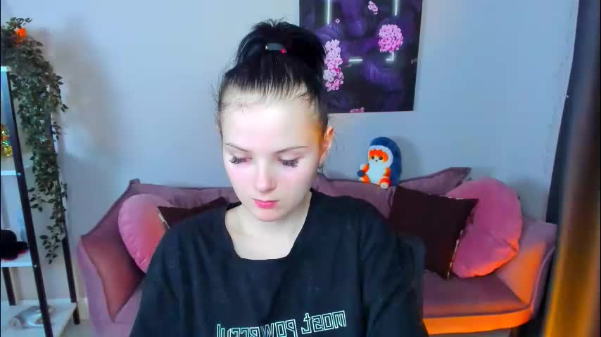 leila_xxbaby Adult Chat November 24, 2025