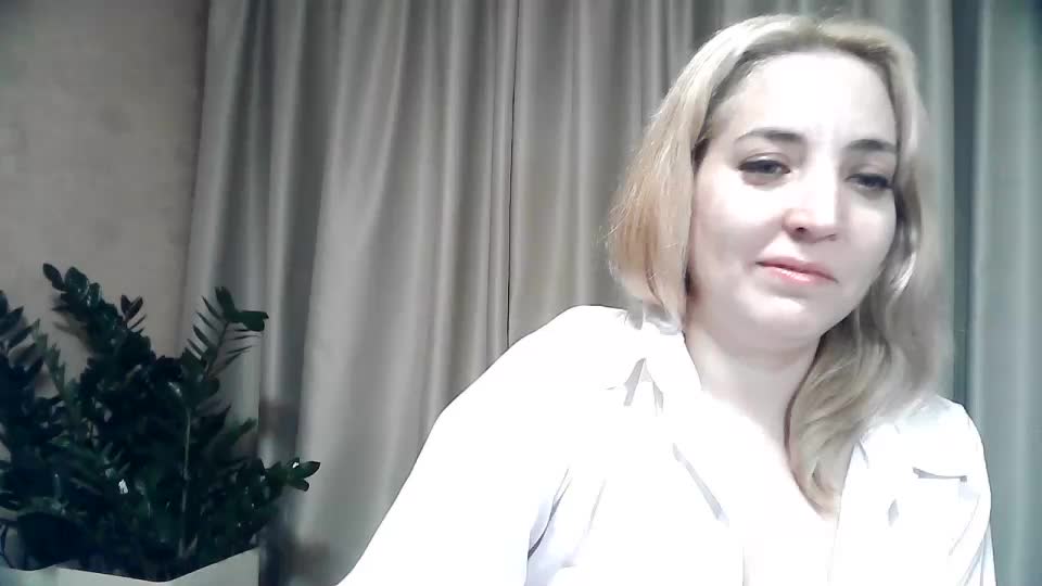 mariska-kiska Adult Chat November 24, 2025