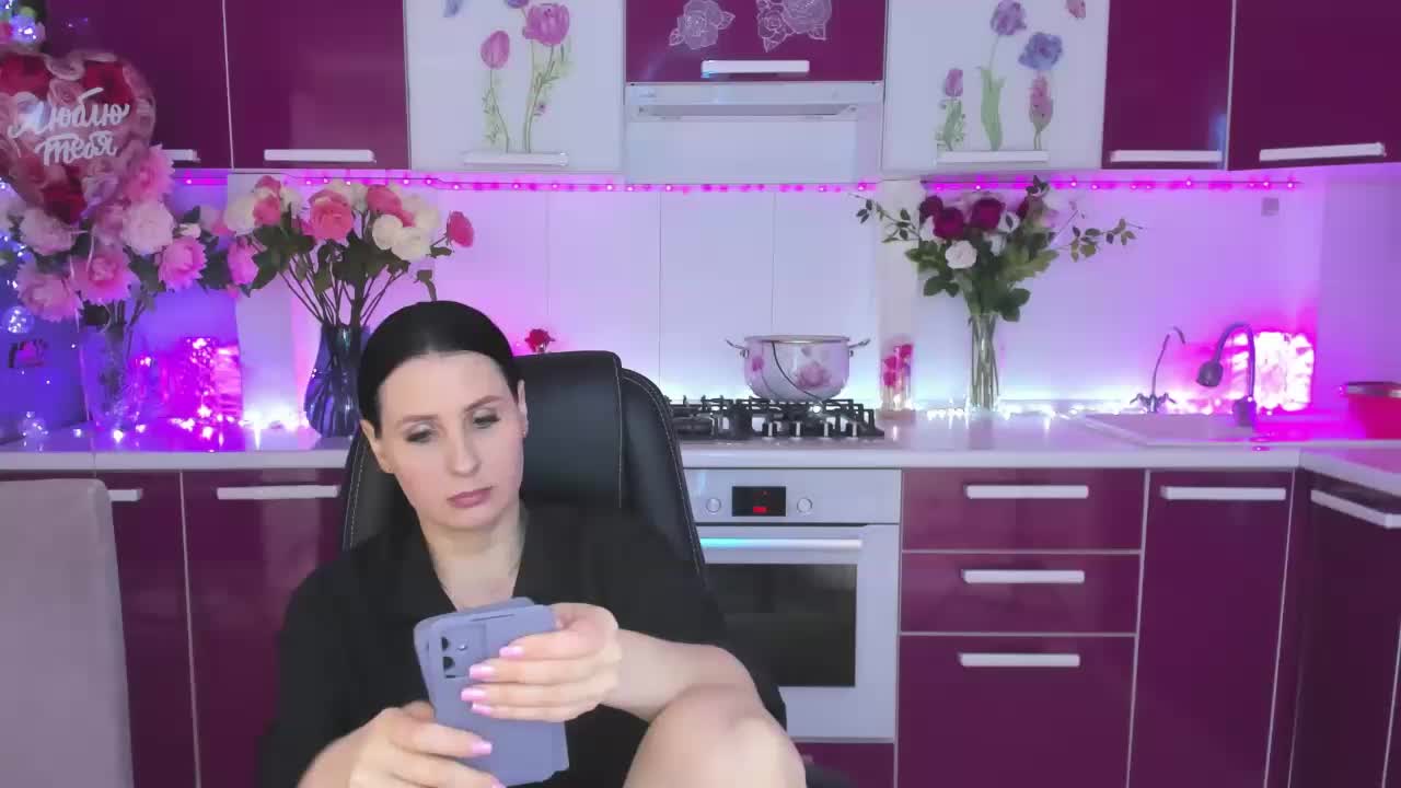 Olivija2020 Adult Chat November 24, 2025