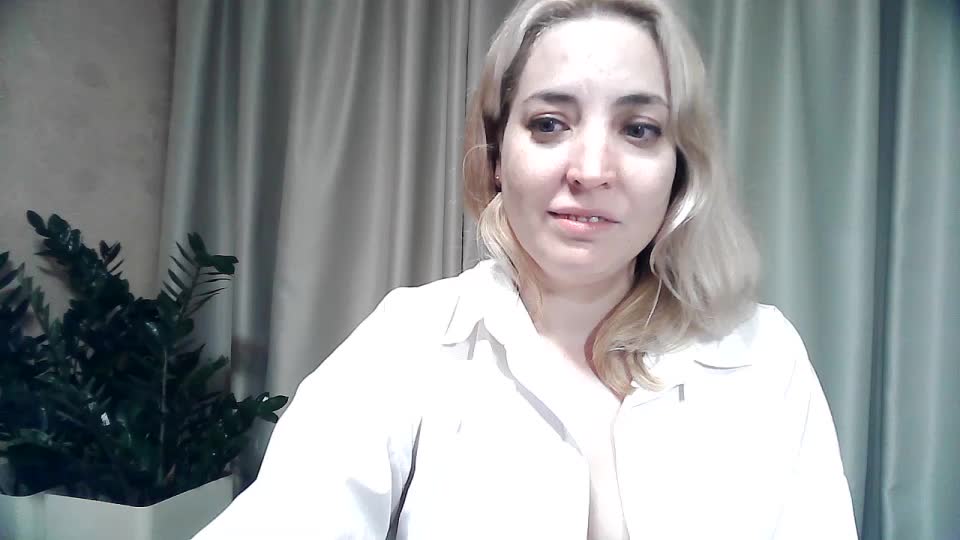 mariska-kiska Adult Chat November 24, 2025