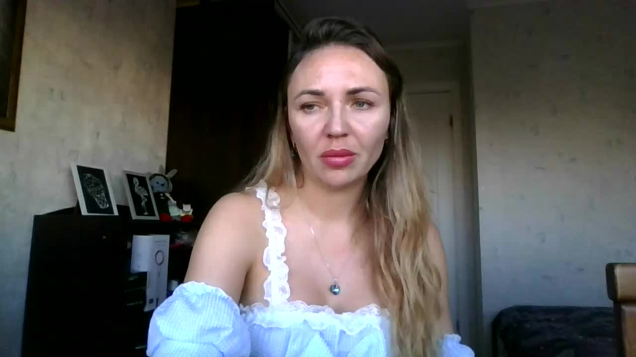 CuteAngelina Adult Chat November 24, 2025