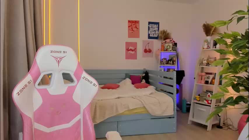 alice_forfun Adult Chat November 24, 2025