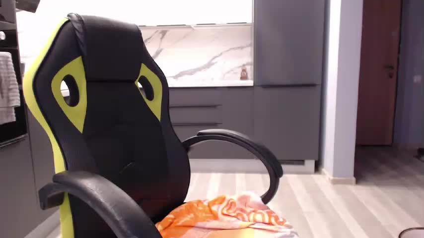 blondalina Adult Chat November 24, 2025