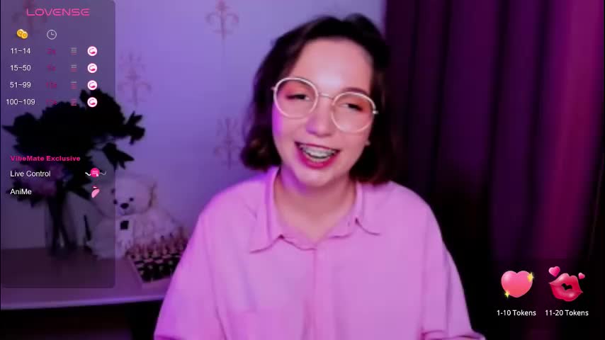 kindhazelhere_ Adult Chat November 24, 2025